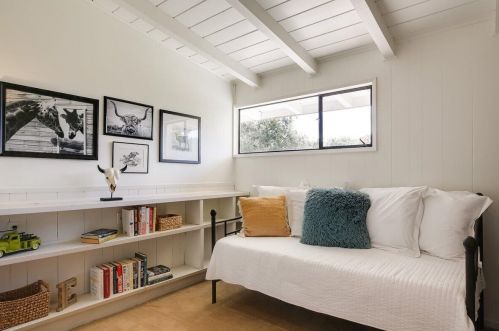 1040 Veronica Springs Rd, Santa Barbara CA  93105-4532 exterior