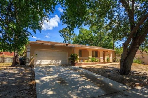 7262 Catamaran Dr, Orlando, FL 32835-1857