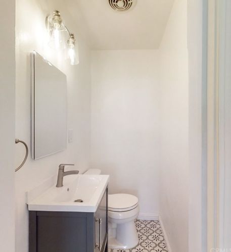 4835 122nd St, Hawthorne CA  90250-3507 exterior