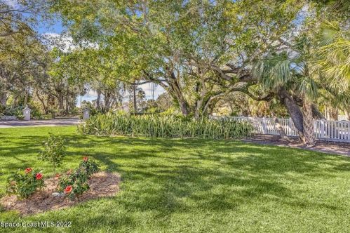 7890 Tropical Trl, Merritt Island FL  32952-6706 exterior