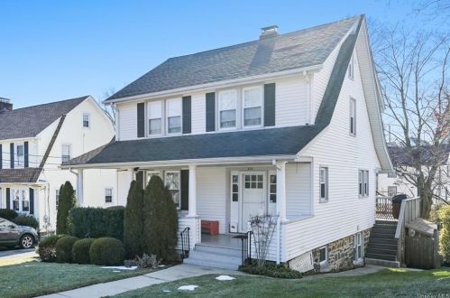 224 Glen Ave, Rye Brook, NY 10573-2525