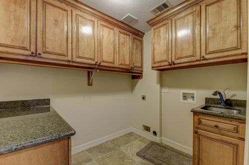 1310 Byu Shr Dr, Galveston TX 77551-4300 exterior