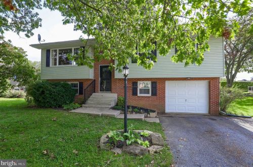 474 Haverhill Rd, Lancaster PA  17601-3539 exterior