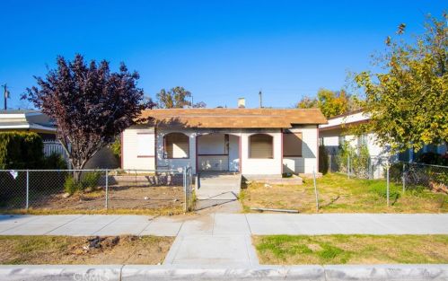 1920 Maple Ave, Bakersfield, CA 93304-1225
