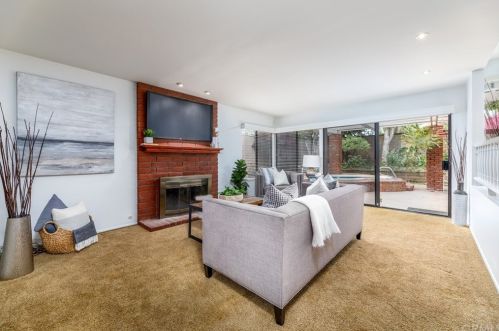 34 Christamon, Irvine CA 92620-1829 exterior