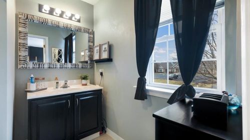 6676 Pioneer Dr, Macungie PA  18062-8466 exterior