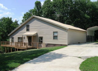249 Chestnut Hill Rd, Livingston, TN 38570-2703