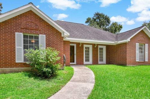 1105 Carriage Hills Blvd, Conroe TX  77384-3622 exterior