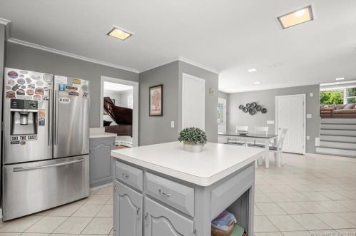 25 Adams Ave, Milford CT  06460-6501 exterior