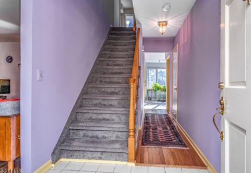 44 Inverrary Pl, Annandale NJ  08801-1614 exterior