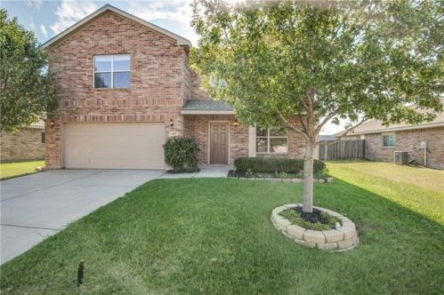 115 Thoroughbred Dr, Krum, TX 76249-7185