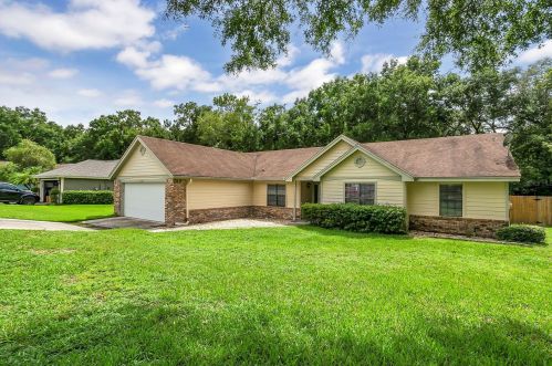 2132 Majestic Woods Blvd, Apopka, FL 32712-3200