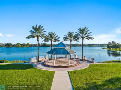 10491 Waterway Ln, Fort Pierce FL  34987-2521 exterior