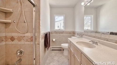 69 Granada Cir, Mount Sinai NY  11766-2810 exterior