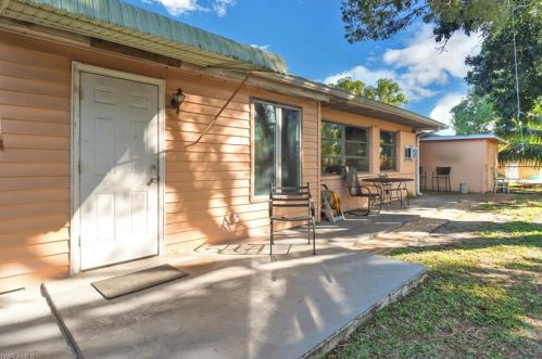 2281 44th Ter, Naples FL  34116-6474 exterior