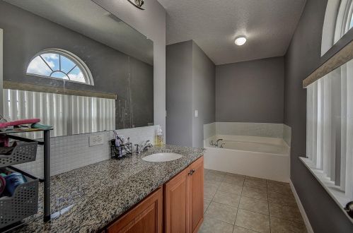 13215 Waterford Castle Dr, Dade City FL  33525-5213 exterior