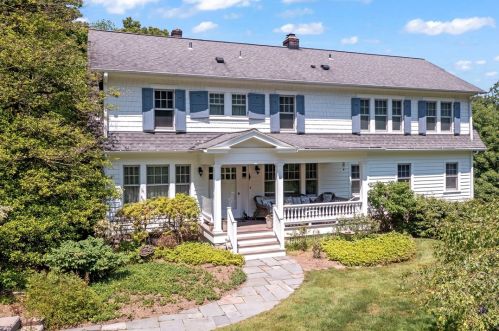 566 Dorseyville Rd, Pittsburgh, PA 15238-1541