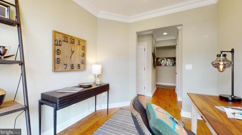 221 Victoria Mews, Princeton NJ  08542-3748 exterior