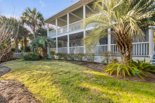 2201 Palm Blvd, Isle Of Palms SC  29451-2349 exterior