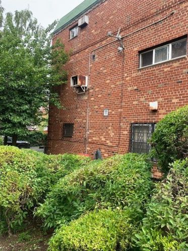 2301 Bronxwood Ave, Bronx, NY 10469-4505