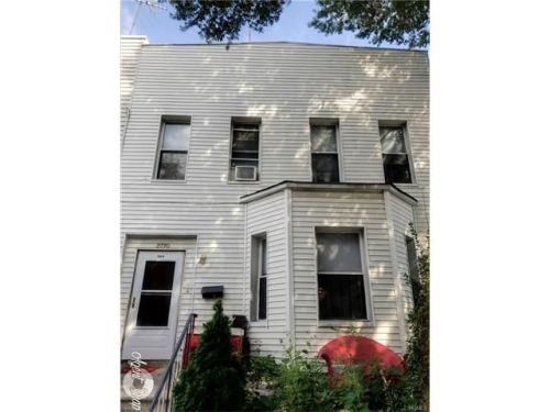 2730 Holland Ave, Bronx NY  10467-8710 exterior