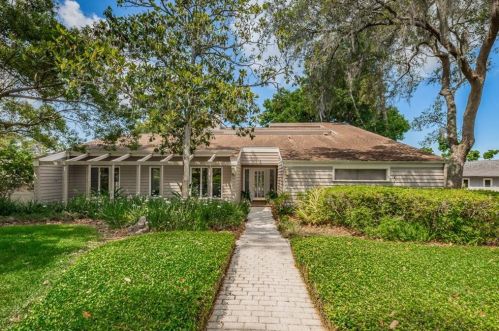 3148 Autumn Dr, Palm Harbor, FL 34683-2107