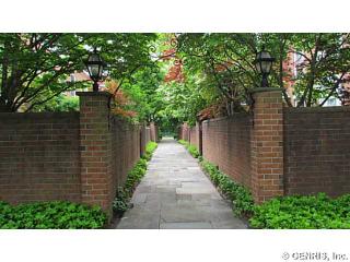 2998 Avenue, Rochester, NY 14610-3521