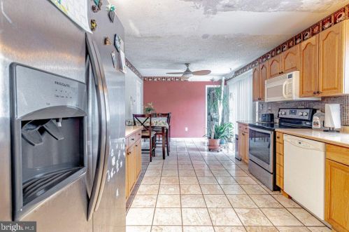 56 Mandolin Ln, Willingboro NJ  08046-2808 exterior