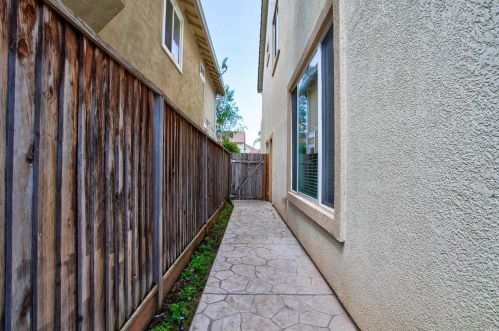 755 Branding Iron St, Valley Home CA  95361-8898 exterior