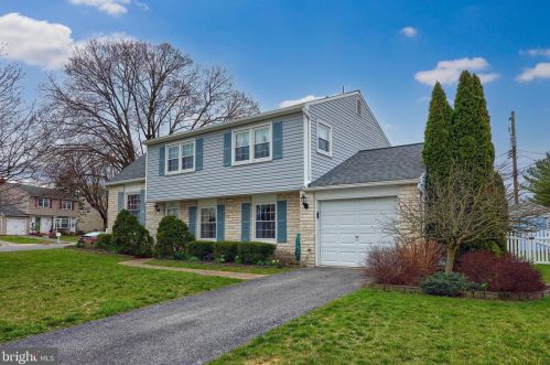 1604 Robert Rd, Lancaster, PA 17601-5635