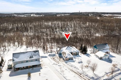 2720 Northridge Dr, Duluth MN  55811-4210 exterior