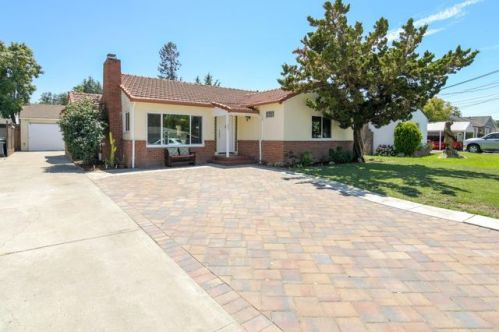 440 Shamrock Dr, Campbell, CA 95008-6116