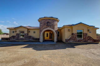 6305 Parkside Ln, Glendale, AZ 85310-4216