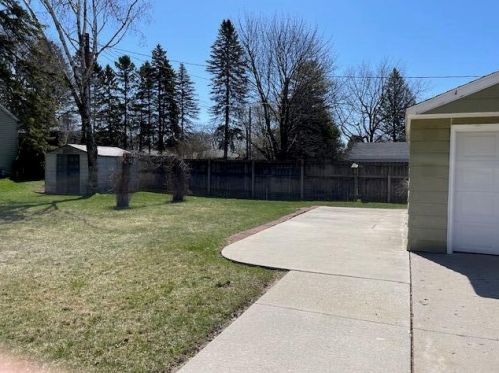 2617 Lincoln Ave, Two Rivers, WI 54241-2340