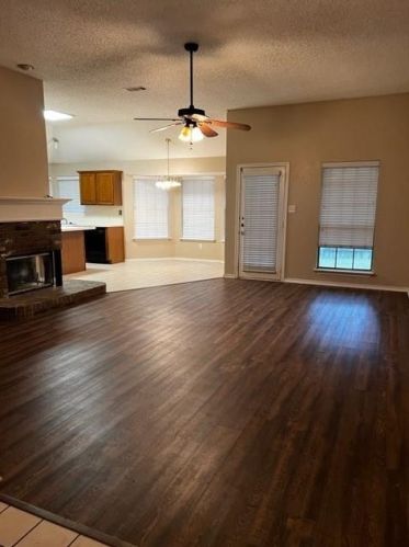 4 Atlantic Ave, Midlothian TX  76065-6738 exterior