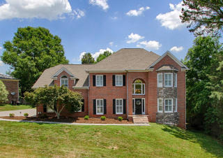 404 Doublehead Ln, Knoxville, TN 37909-2155