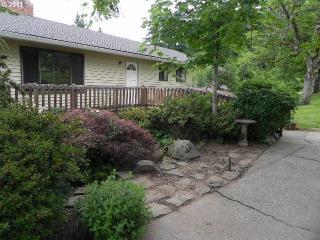 18550 Gassner Rd, Beaverton, OR 97007-6018