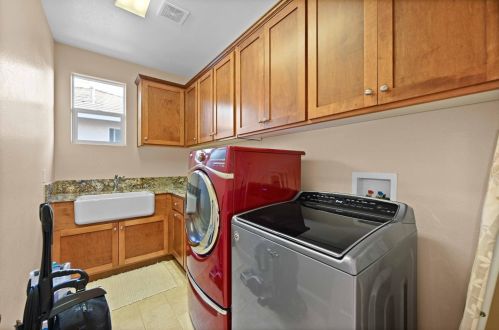4021 Calistoga Ct, Modesto CA  95356-8987 exterior