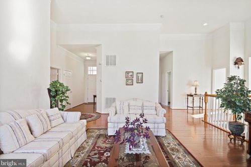 9450 Raith Ct, Bristow VA  20136-3505 exterior