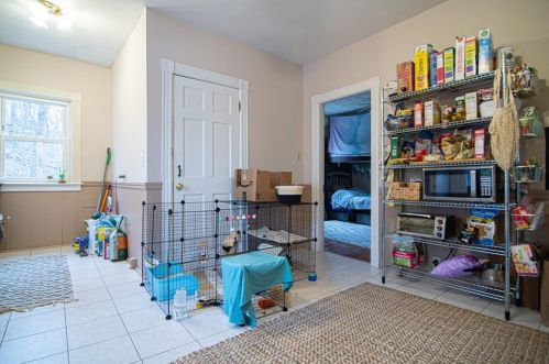 52 Scott Rd, Cumberland RI  02864-2812 exterior