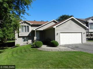 1965 Cope Ave, Saint Paul, MN 55109-2809