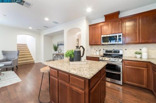 1040 Zebrina Way, San Ramon CA  94582-5209 exterior