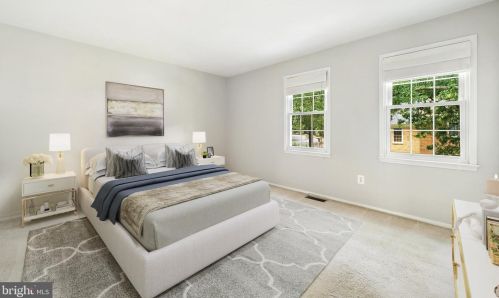 2356 Horseferry Ct, Herndon VA 20191-2733 exterior