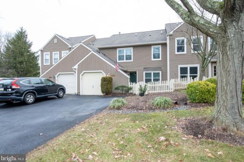 1564 Hummingbird Ct, Yardley, PA 19067-5751