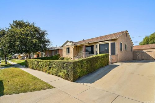 5865 Denmead St, Lakewood, CA 90713-1834