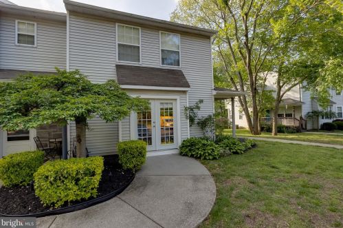 215 Balin Ct, West Deptford, NJ 08051-2215