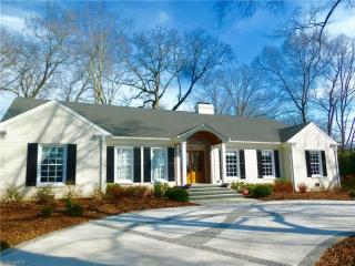 100 Knollwood Dr, Greensboro, NC 27403-1028