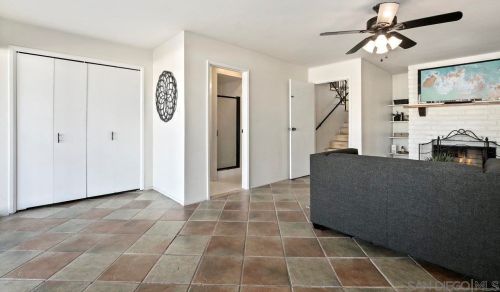 1171 Sunset Dr, Vista CA  92081-7407 exterior