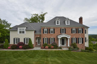 24 Parker Rd, Avon, CT 06001-3190