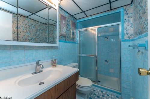 41 Mt Pleasant Ave, West Paterson NJ  07424-2734 exterior